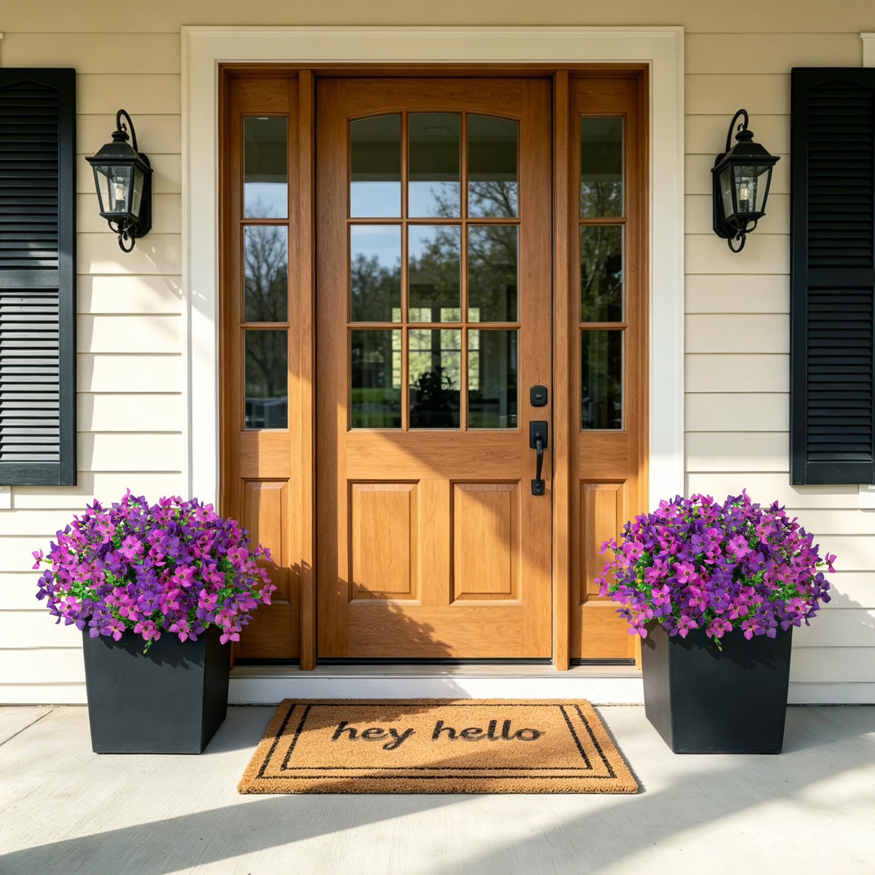 INXUGAO UV-resistant artificial plants stay bright in sunlit patios and gardens.