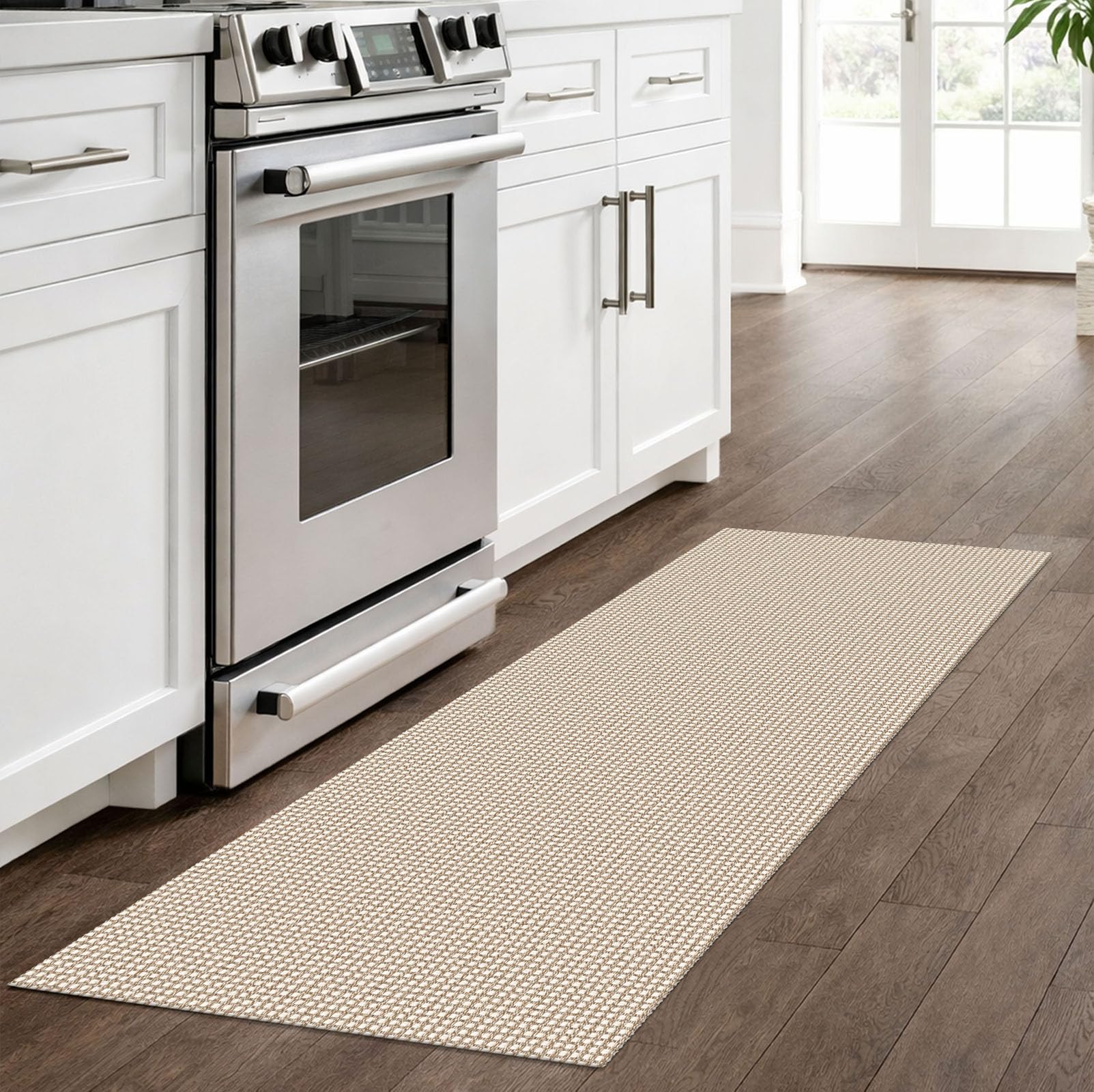 IOHOUZE cotton-linen soft texture feels gentle underfoot.