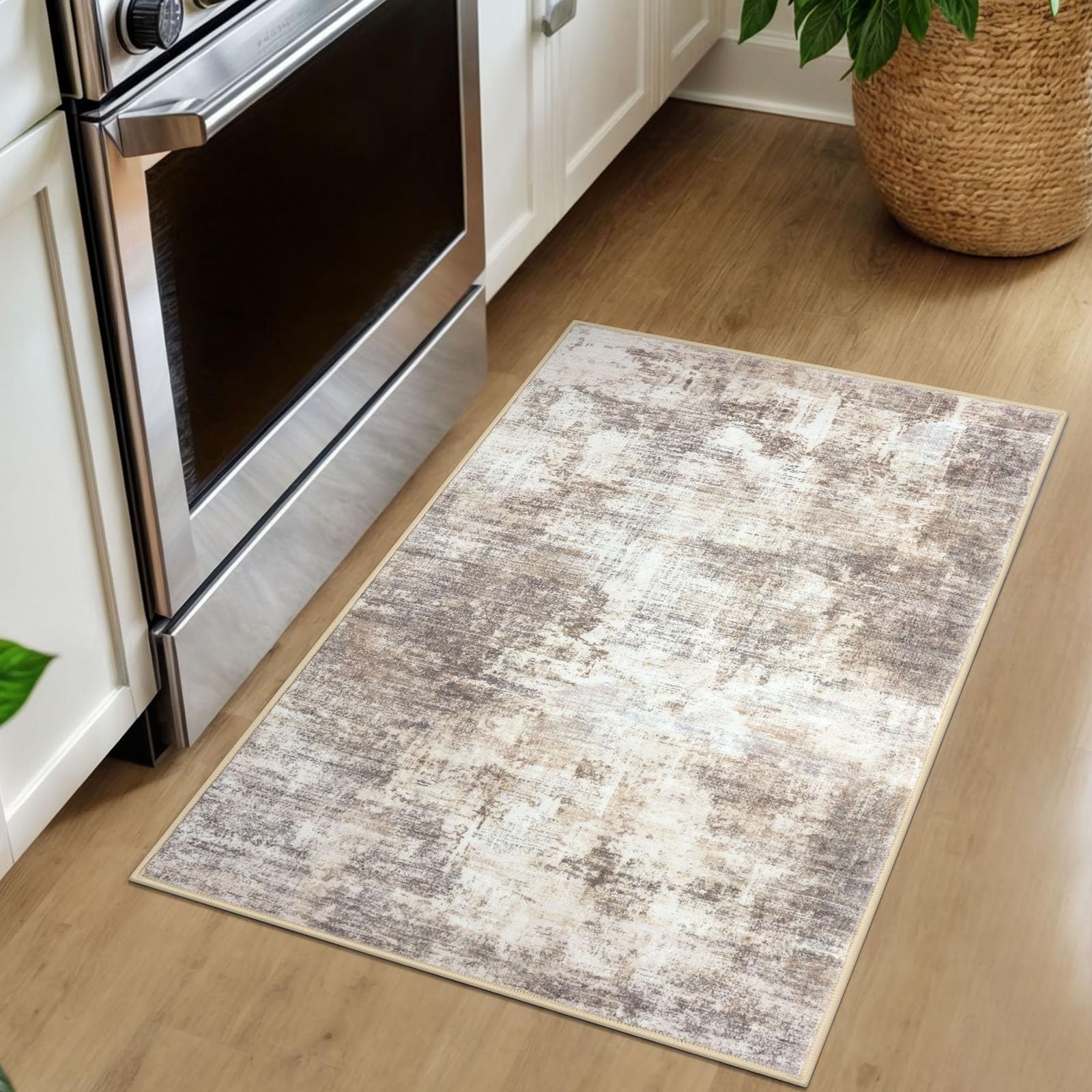 IOHOUZE fold lines after shipping addressed by easy flattening and care tips.