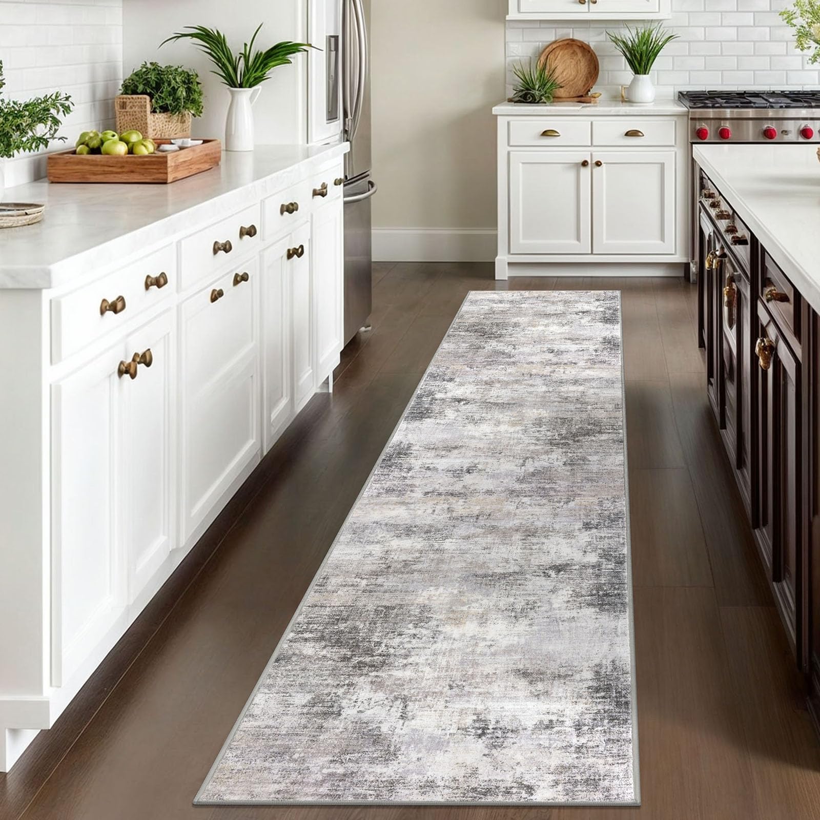 IOHOUZE non-slip backing keeps the rug secure in high-traffic areas
