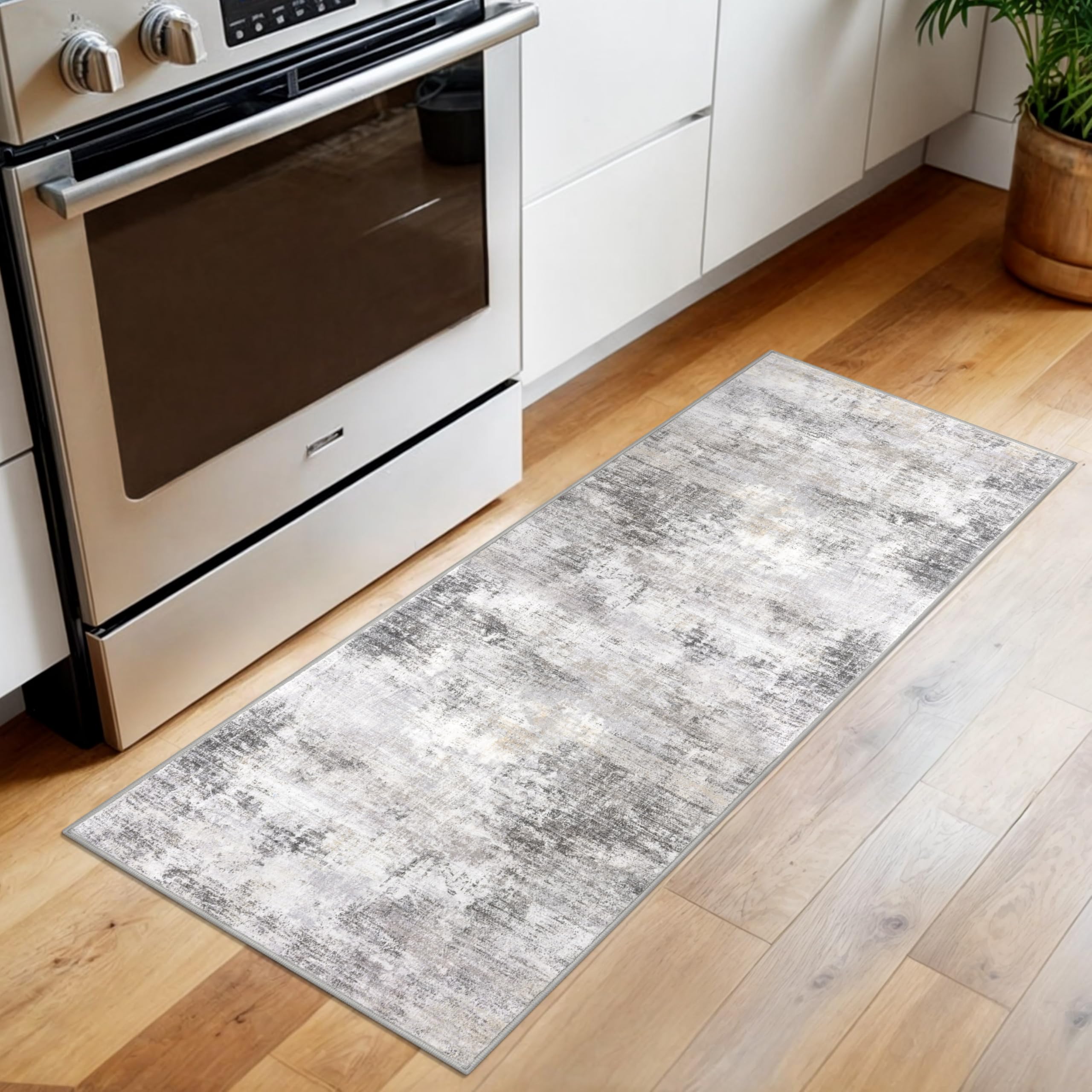 IOHOUZE non-slip backing keeps this hallway rug in place for busy homes.