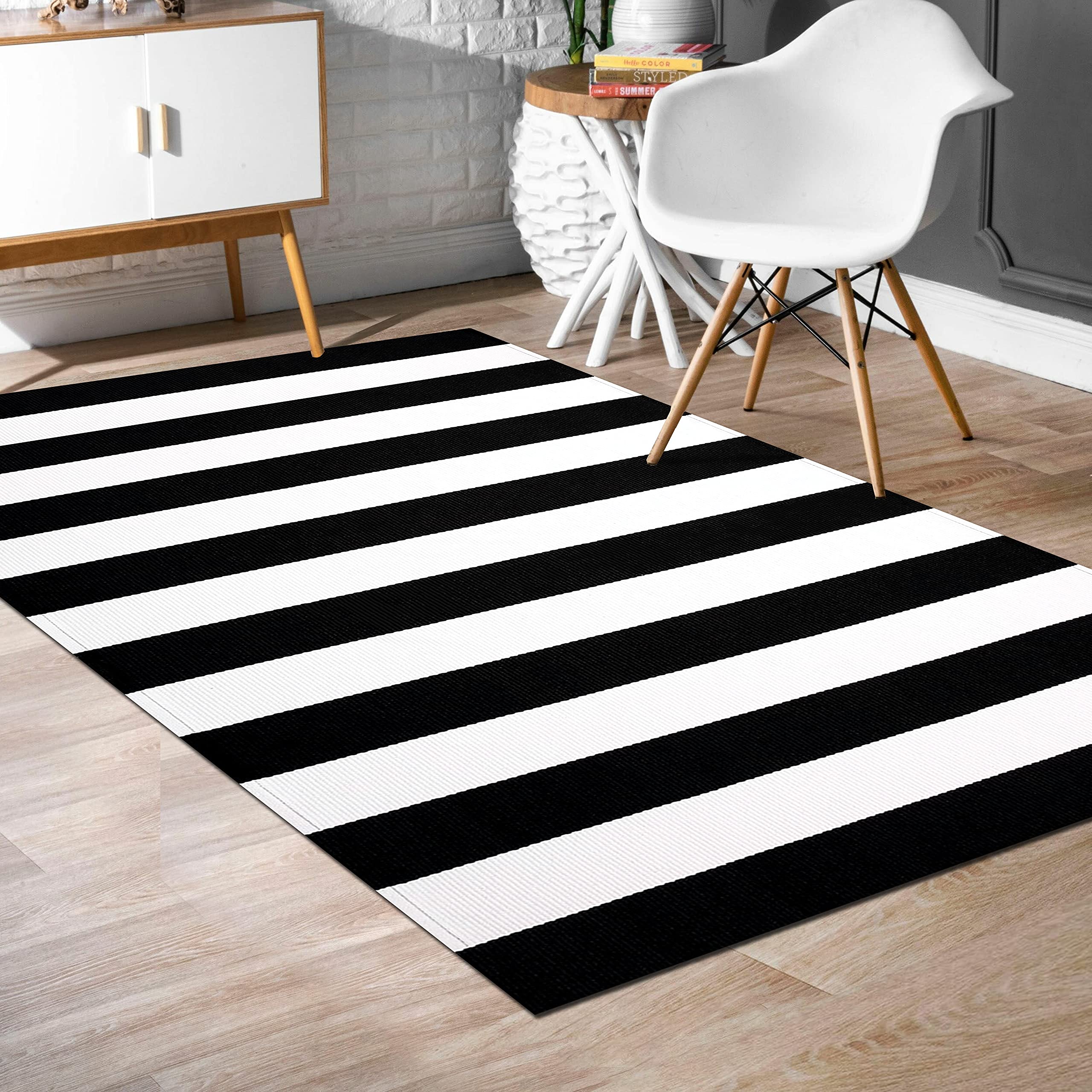 iohouze large size rug offers generous floor coverage.