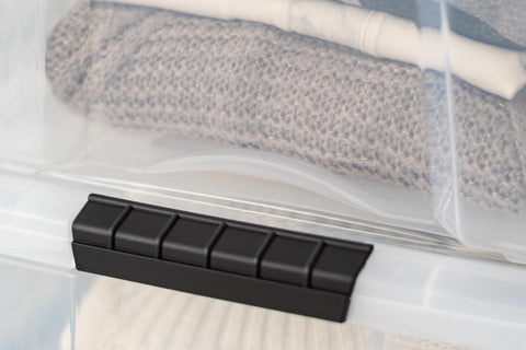IRIS USA BPA-free durable plastic for long lasting storage.