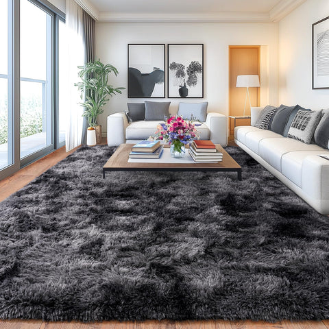 Isdook Easy-Clean Fluffy Rug is simple to refresh with low-temperature washing.