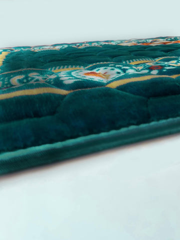 Islamika Islamic motifs design on premium prayer mat enhances sacred space.