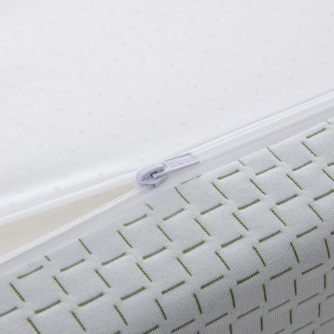 IULULU ships compressed in a box for easy, tool-free setup.