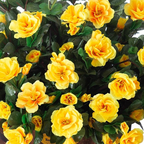 Ivydale UV-resistant silk petals resist fading under sun