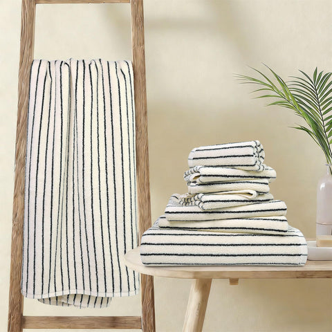 Jacquotha machine-washable towels emphasizing durability and fade resistance