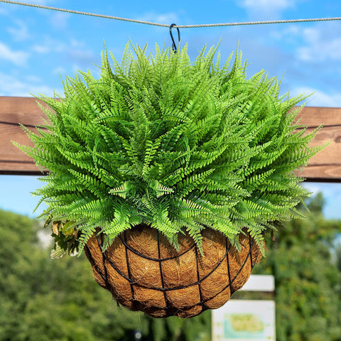 Janinka fern stems feature iron wire for easy shaping.