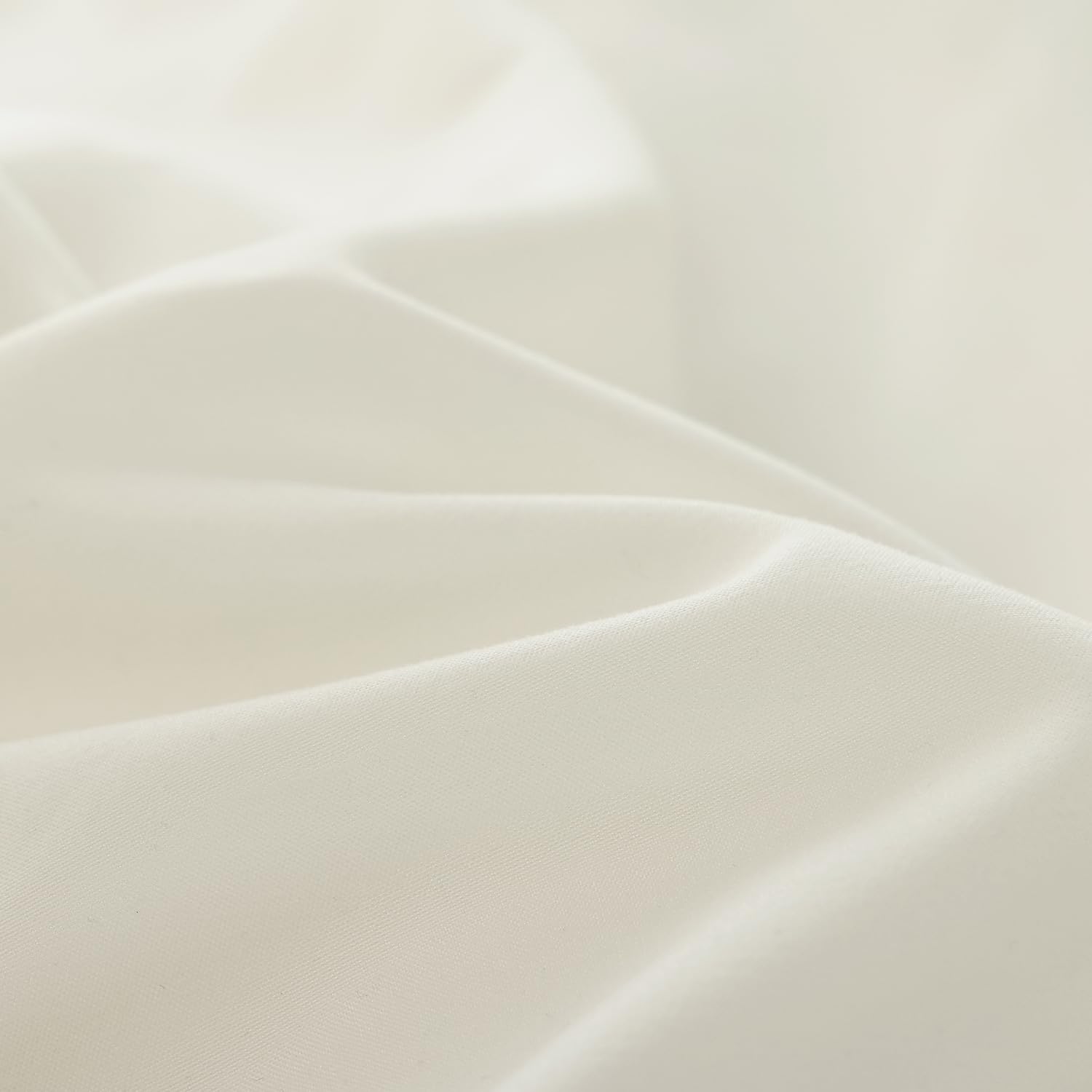 JANZAA Creamy White Queen Comforter with ruffle design elevates bedroom aesthetic.