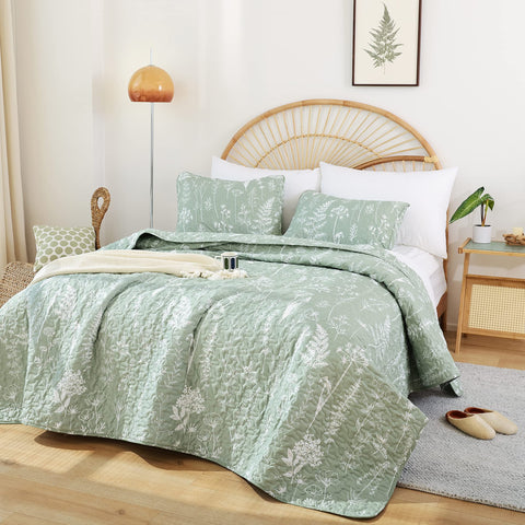 JANZAA lightweight bedding ideal for year-round comfort