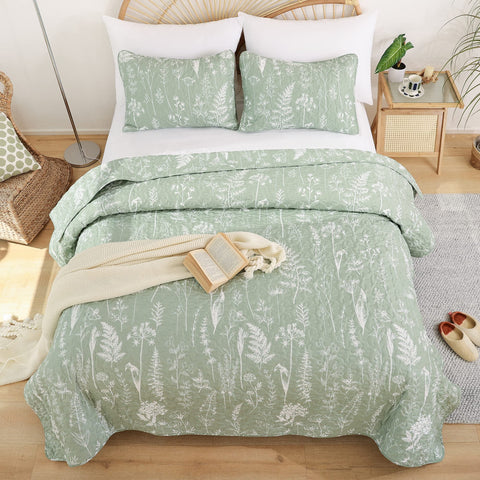 JANZAA reversible design offers two stylish looks in one set