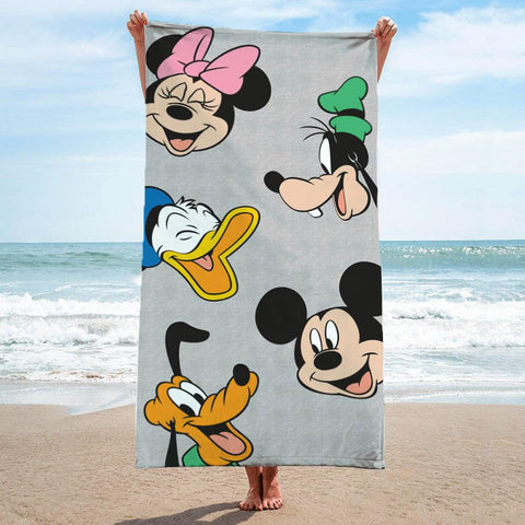 Jay Franco 100% cotton towel offers high absorbency for bath, pool, or beach.