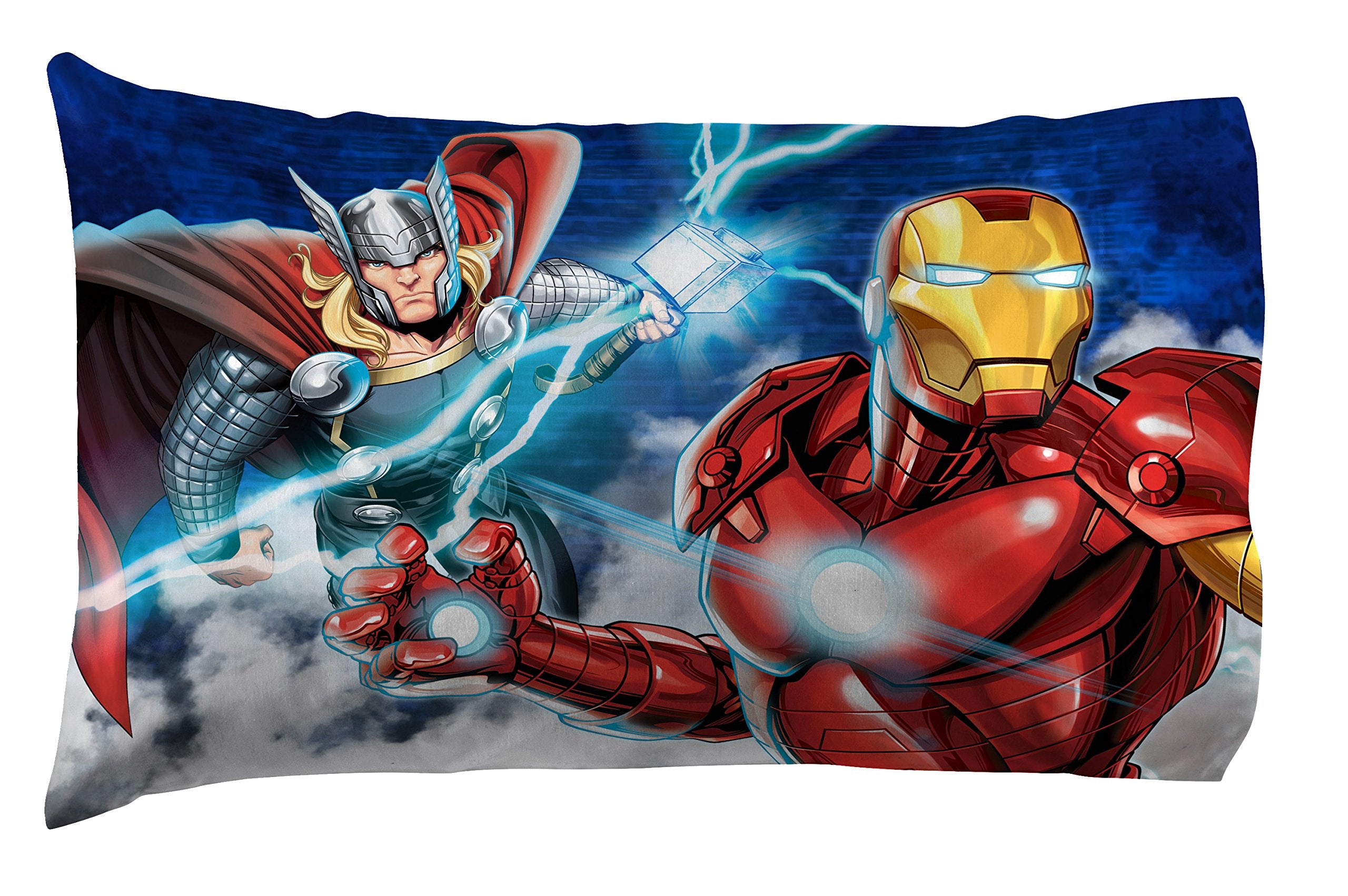 Jay Franco Avengers blue circle bed-in-a-bag provides full bedding solution.