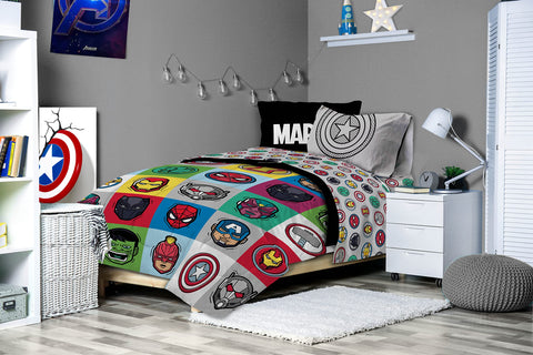 Jay Franco Avengers Pop bedroom setup demonstrates playful, kid-friendly decor