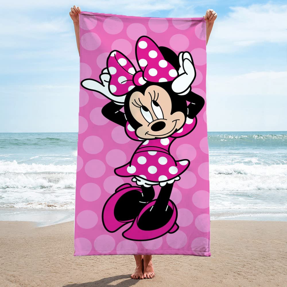 Jay Franco Disney towel with Minnie motif, fade-resistant for everyday use.