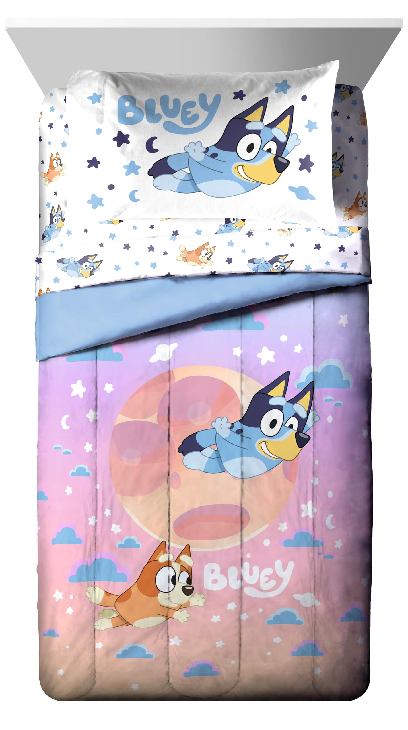 Bluey & Bingo fitted sheet with clouds and stars for all season comfort.