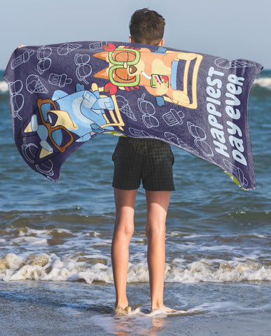 Jay Franco Bluey & Bingo towel by the pool, absorbent and quick-dry.