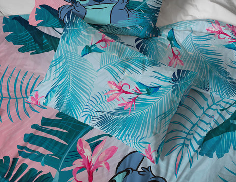 Jay Franco Disney pillowcases and shams complete the coordinated set for a cohesive look.