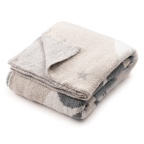 Jay Franco Mickey and Minnie closeup shows soft feather knit texture for movie nights.