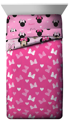 Soft microfiber fitted sheet from Jay Franco Minnie Mouse set