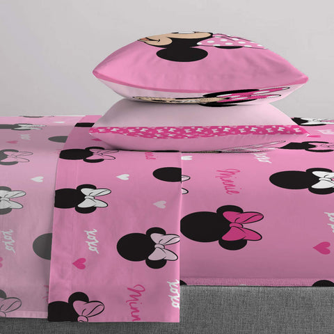 Two standard pillow cases featuring Minnie Mouse hearts love motif