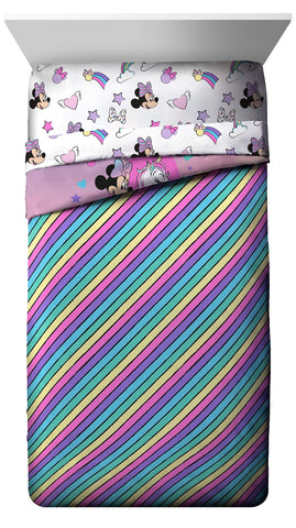 Fitted sheet from Minnie Mouse Unicorn Dreams set on a bed