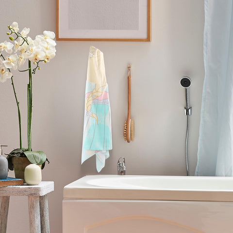 Machine washable and durable for everyday kid damp-dry routines.