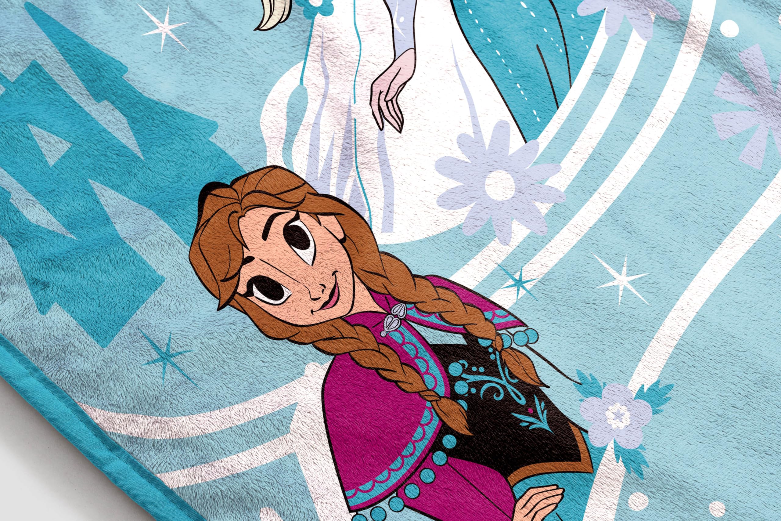 Jay Franco Frozen blanket gift ready for birthdays or holidays.