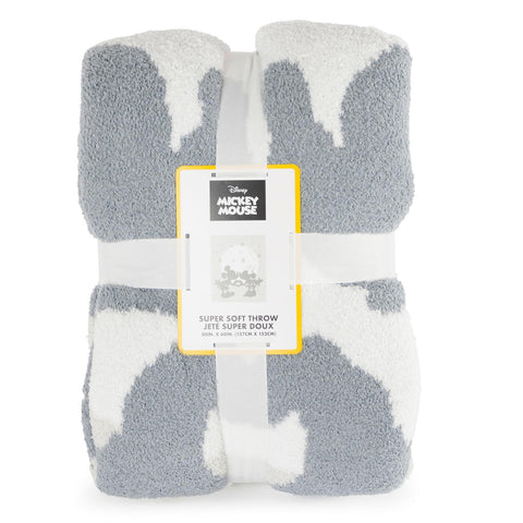 Jay Franco gift-ready Disney blanket perfect for fans.