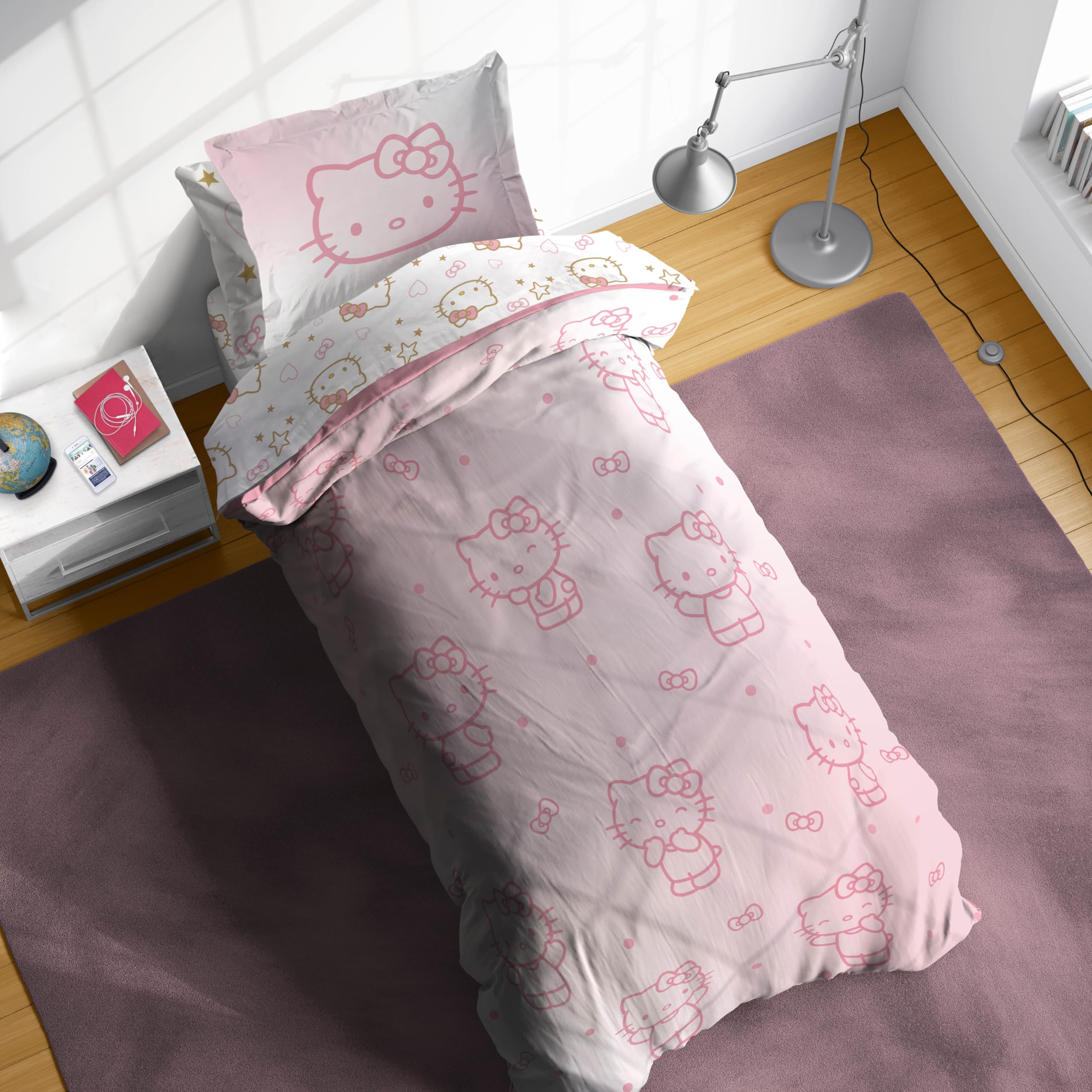 Jay Franco Hello Kitty sham in pink completes a cohesive look.