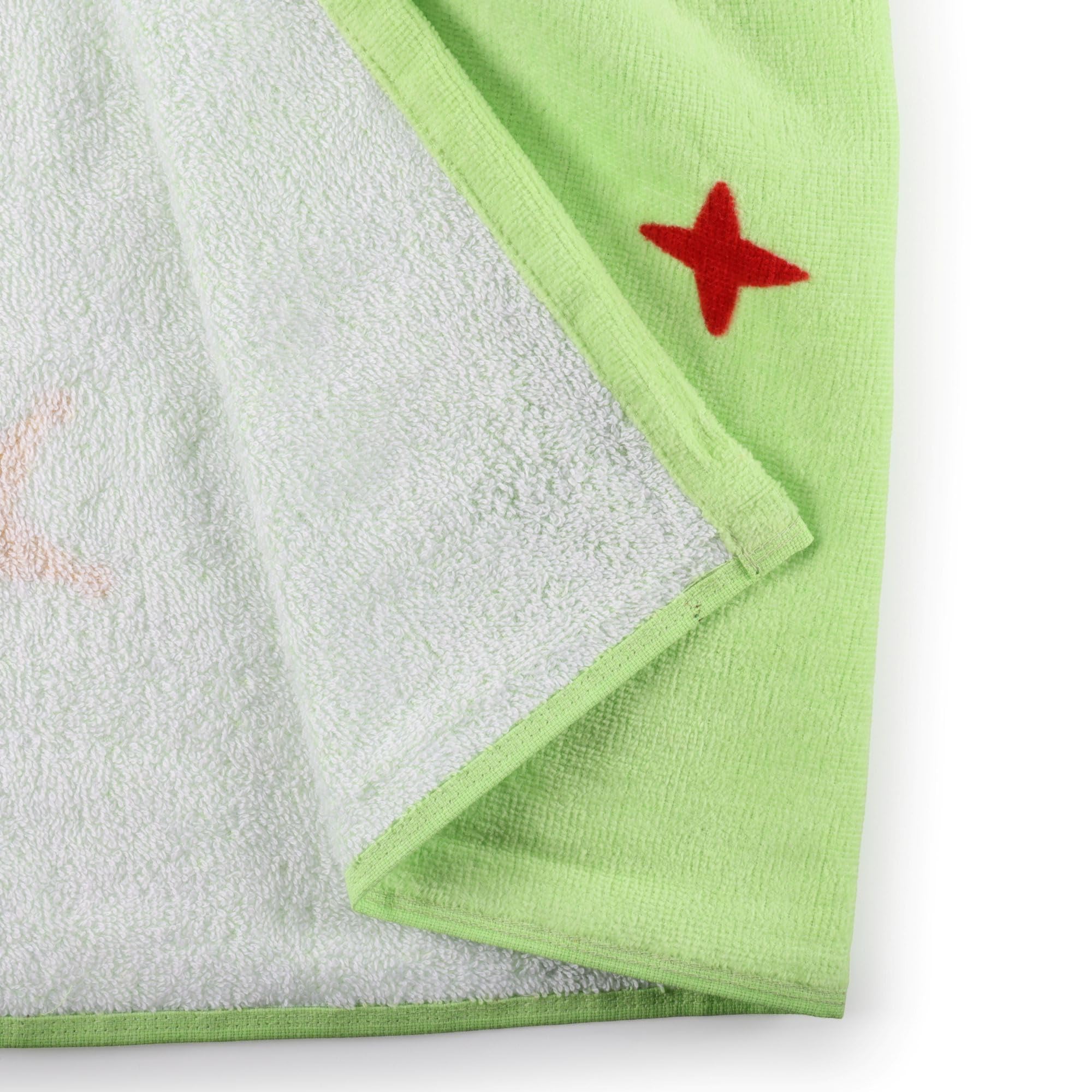 Jay Franco Woody hooded towel ideal for bath time and travel.