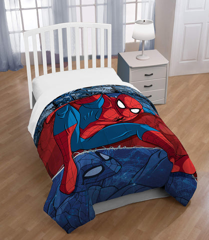Jay Franco Twin Comforter close-up shows ultra-soft microfiber for cozy warmth.