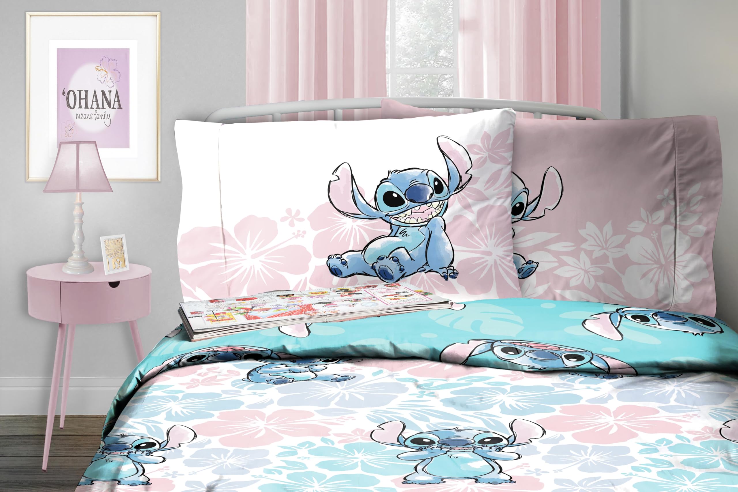 Jay Franco Lilo & Stitch bedroom setup featuring the 7 piece set