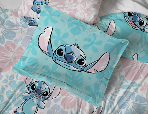 Jay Franco Lilo & Stitch pattern close-up shows soft textured fabric