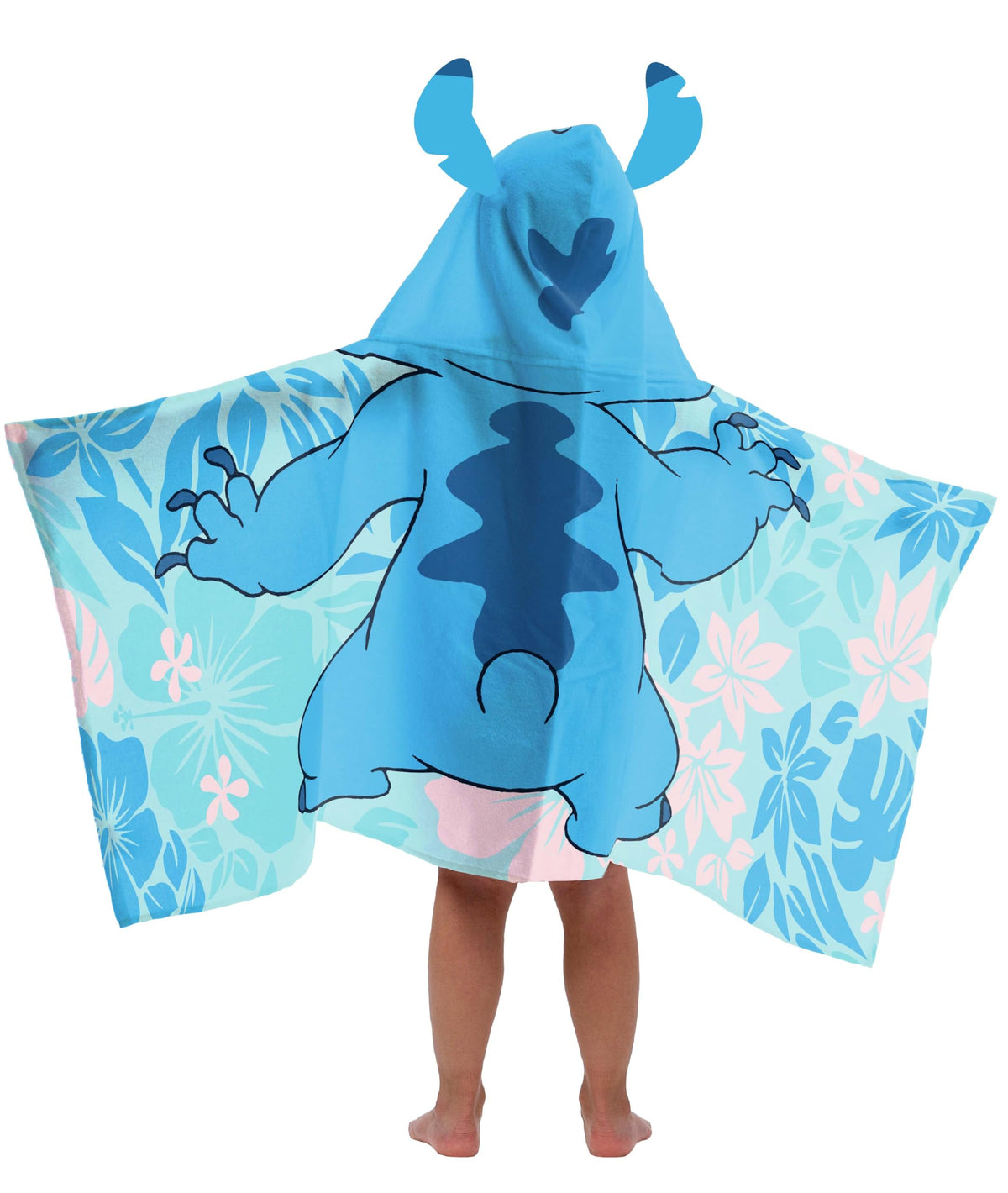 Jay Franco Lilo & Stitch hooded towel with a 3D hood, ideal for bath and pool time.