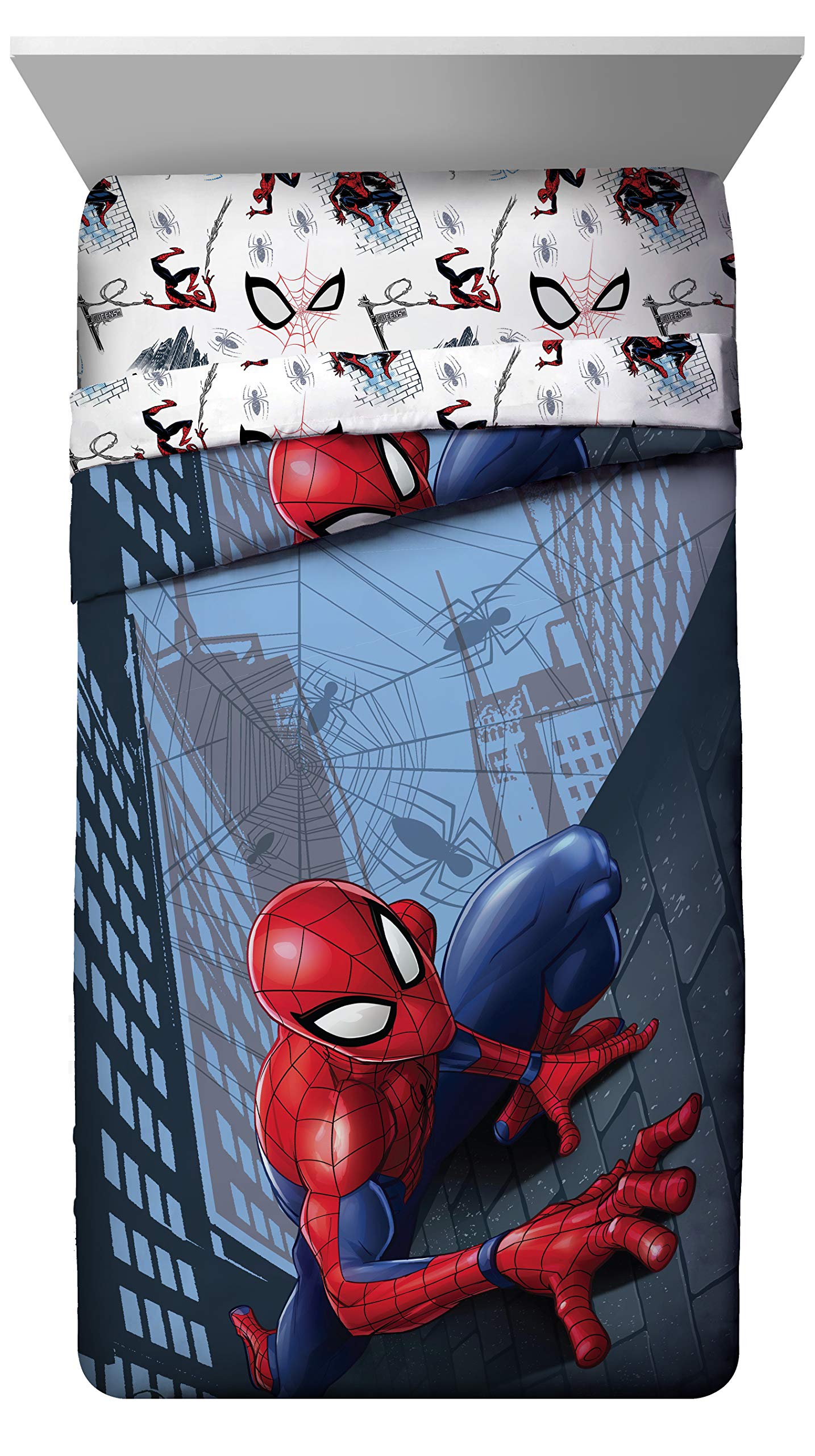 Jay Franco Marvel Spiderman crawl comforter folded for display with vivid colors