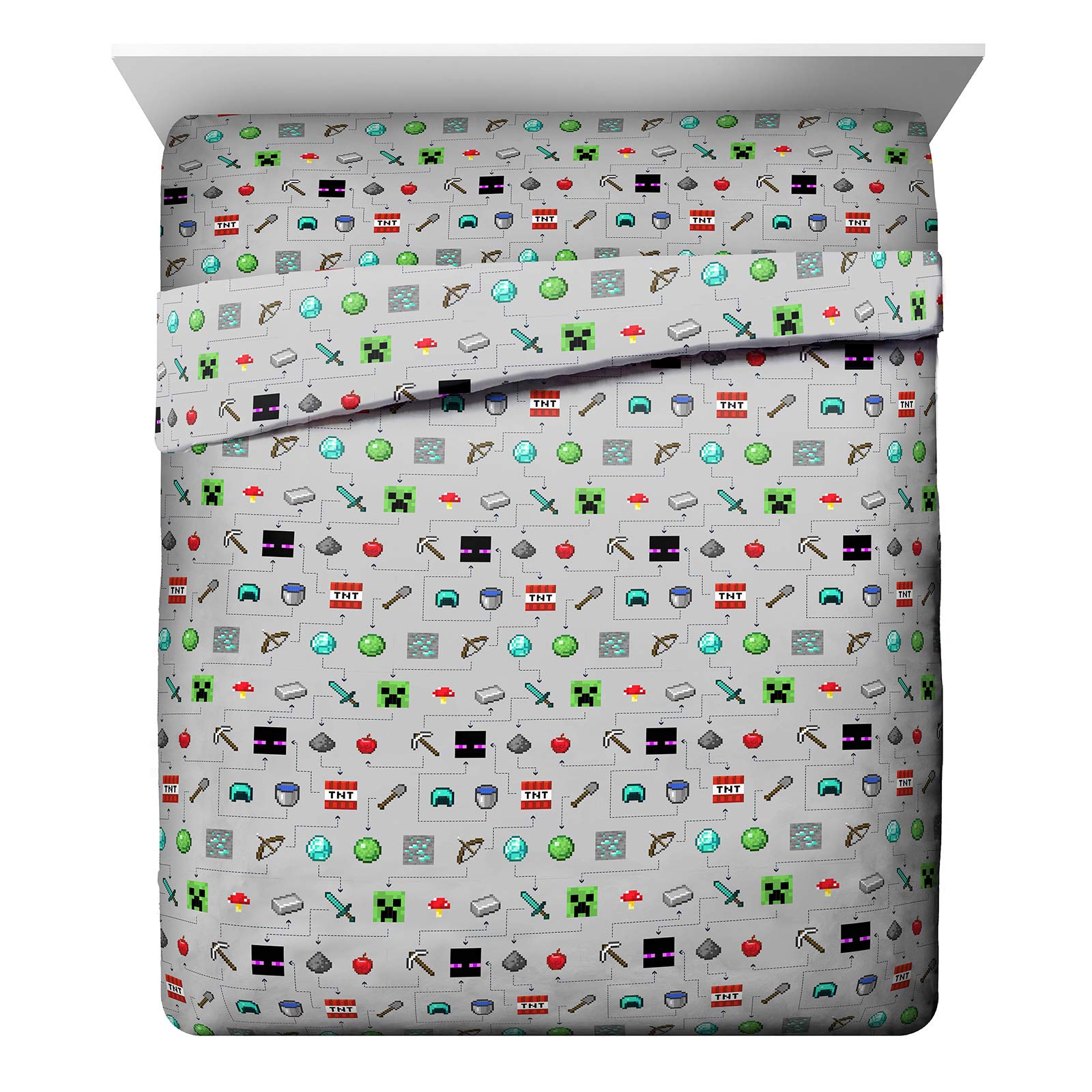 Jay Franco Minecraft Creeper sheet set close-up showing vibrant colors for kids' room decor.