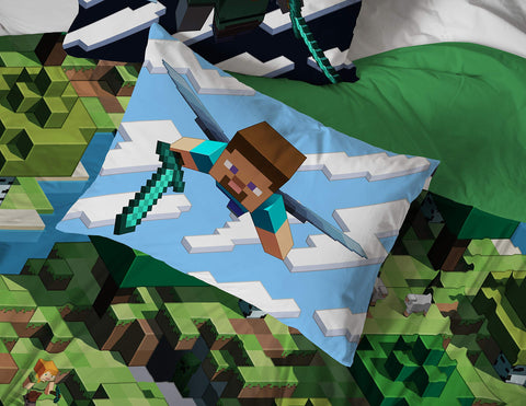 Jay Franco Minecraft Daytime packaging highlights quality and care instructions