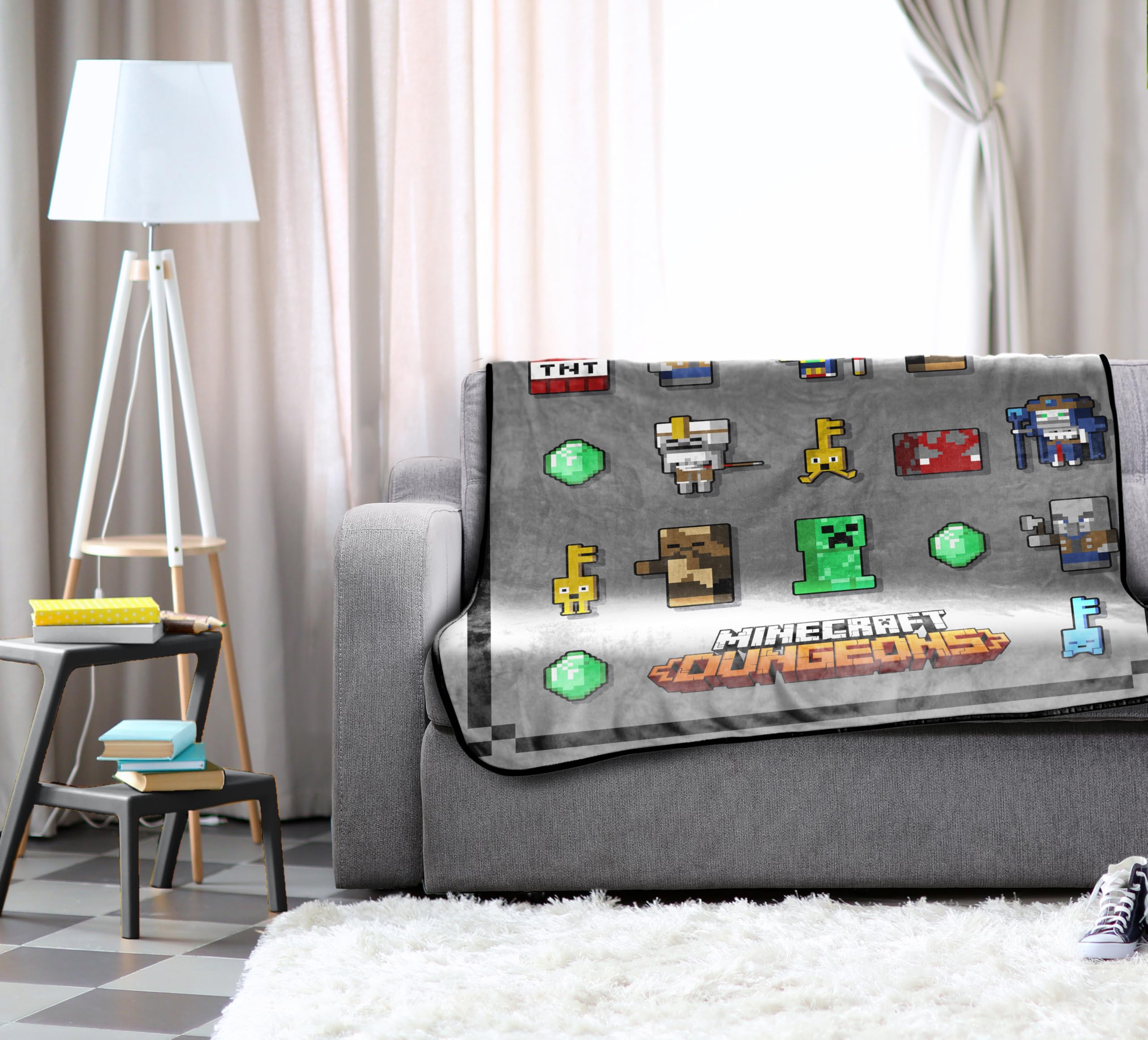Jay Franco Minecraft Dungeons throw blanket featuring Skeleton Vanguard for comfy couch decor.