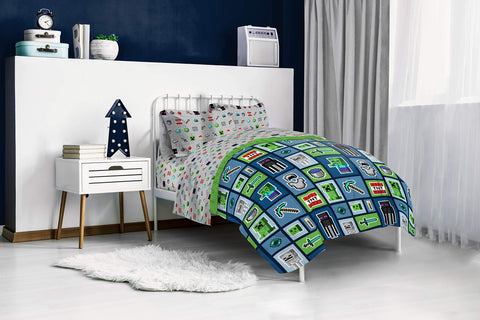 Jay Franco Zombie and Skeleton motif brightens kid-friendly room.