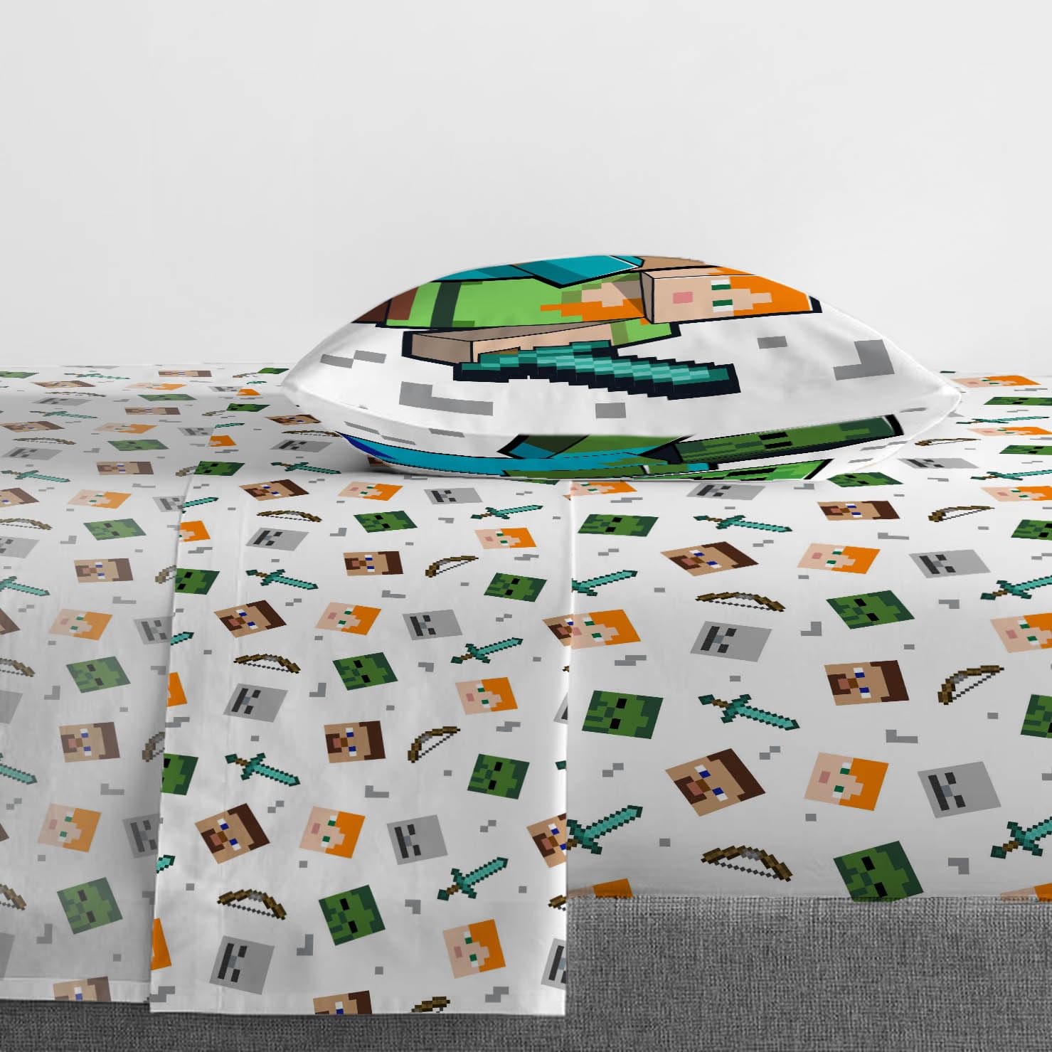 Jay Franco Minecraft pillowcase 20x30 with vibrant Creeper colors for bedtime fun