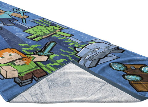 Jay Franco Minecraft Underwater Adventure towel shows ocean creatures for pool or beach drying.