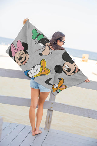Jay Franco Minnie, Donald, Goofy and Pluto design, bright colors ideal for poolside fun.