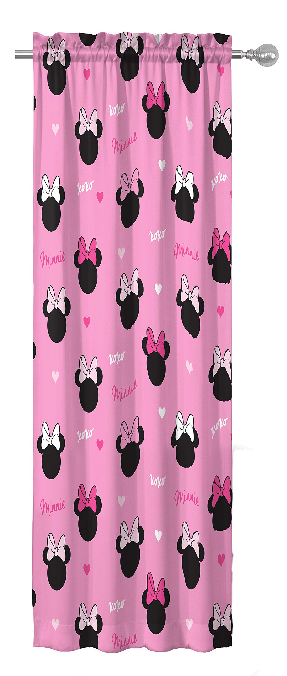 Tiebacks included for easy styling with Minnie Mouse curtains
