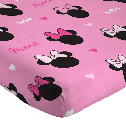 Jay Franco Minnie Mouse decor-ready set, great for gifts or room decor.