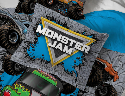 Jay Franco Monster Jam flat sheet displays vivid print for cozy, fun sleep space.