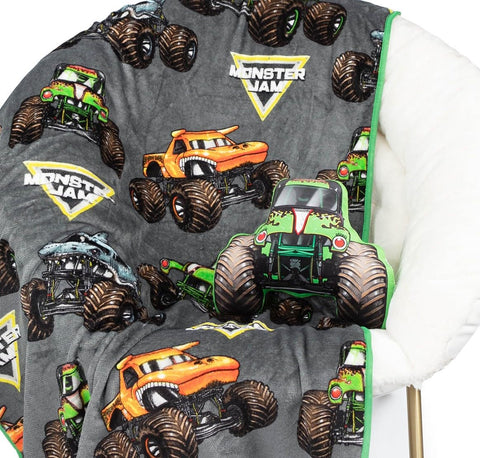 Jay Franco Monster Jam Grave Digger Nogginz blanket, ultra-soft fleece for cozy nights.