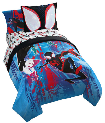 Jay Franco Spiderman glitch twin comforter—soft microfiber for cozy nights.