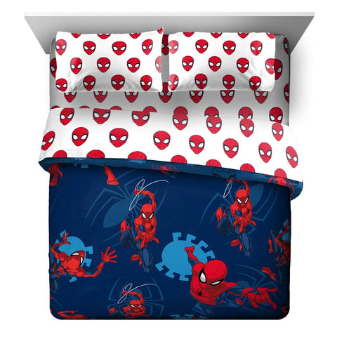 Jay Franco Spiderman Spidey Daze fitted sheet on a queen bed stays snug all night